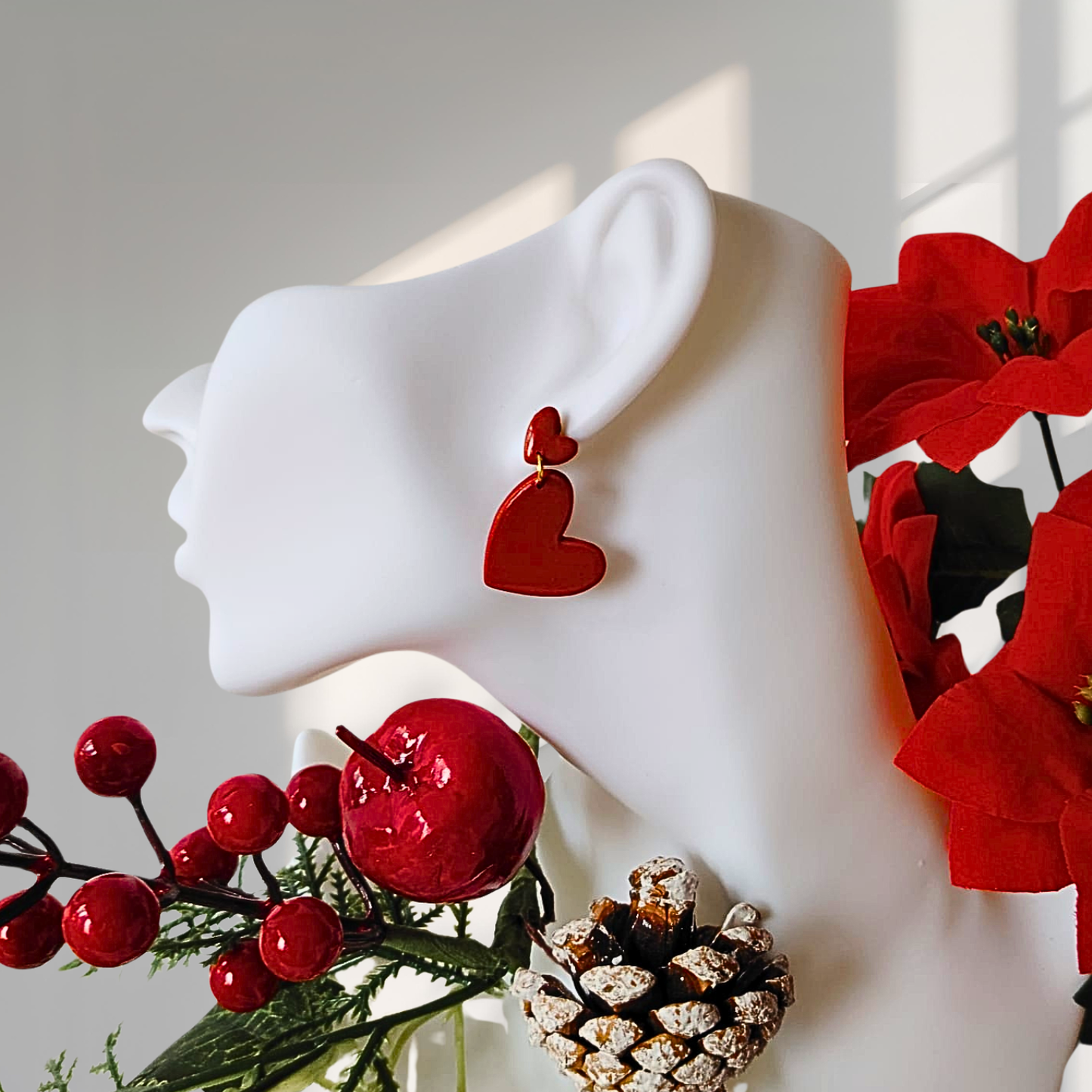 Božićne Naušnice Srca – Viseće Malo i Veliko Srce | Romantičan Blagdanski Poklon