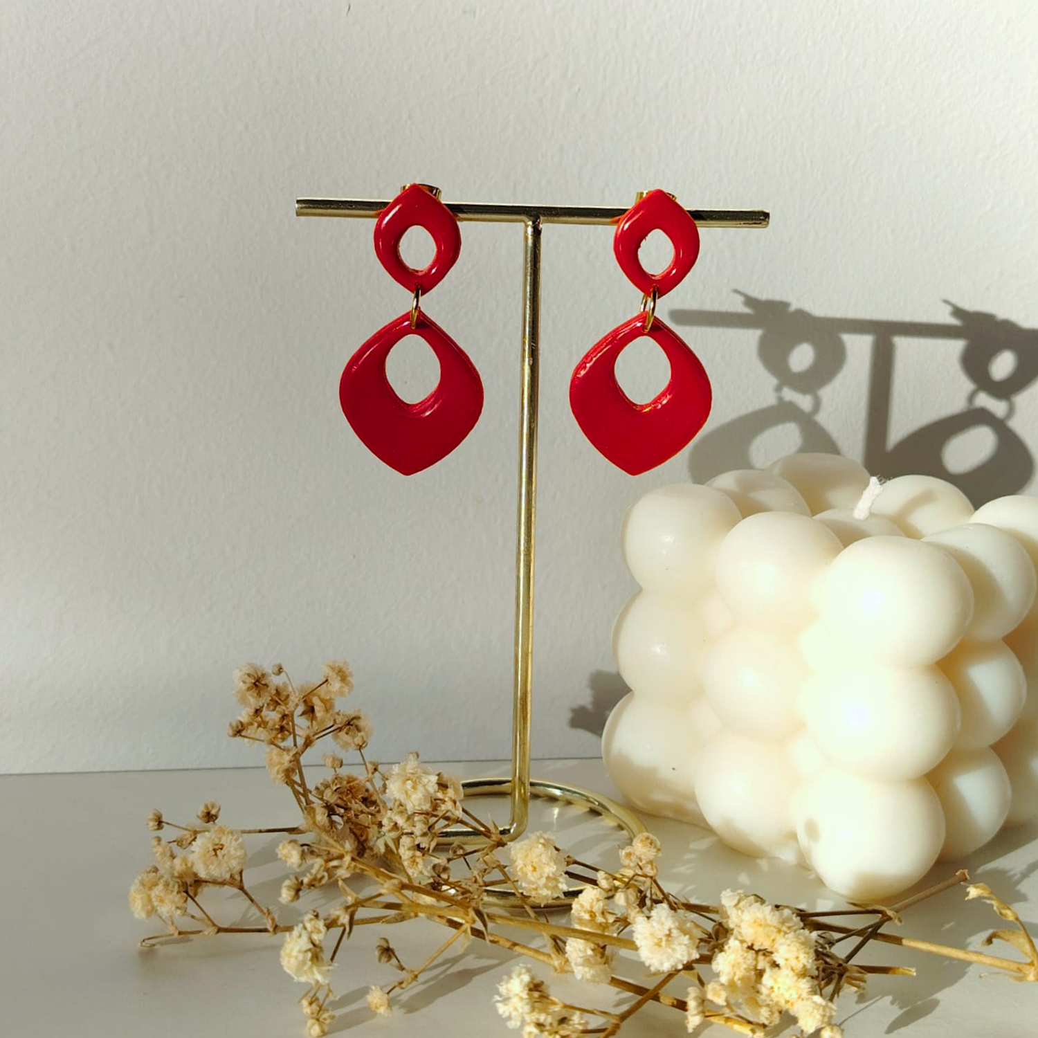 Aurora Drop Red – elegantne ručno rađene naušnice za svaki stil