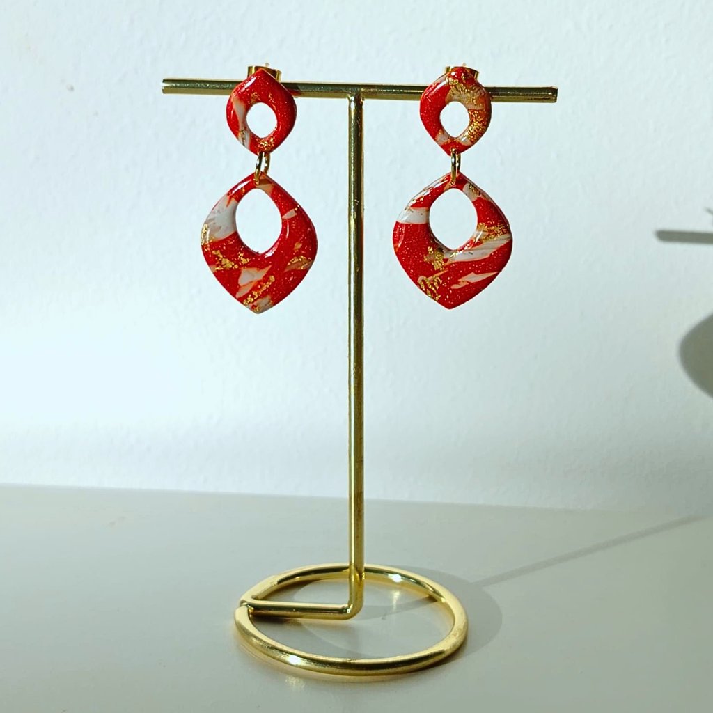 Aurora Drop Red – elegantne ručno rađene naušnice za svaki stil