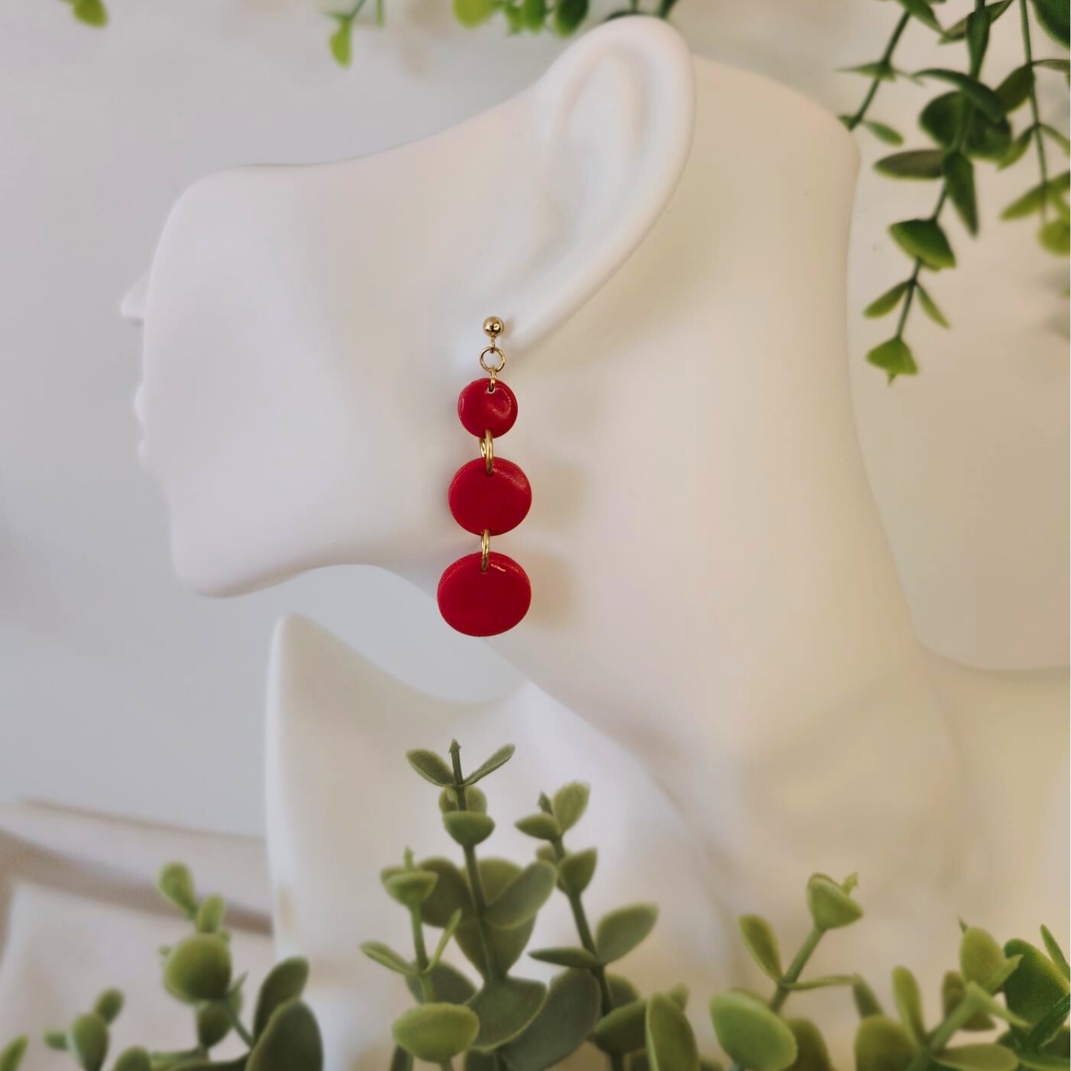 Trinity Circle Earrings – Naušnice od tri kruga u crvenim tonovima