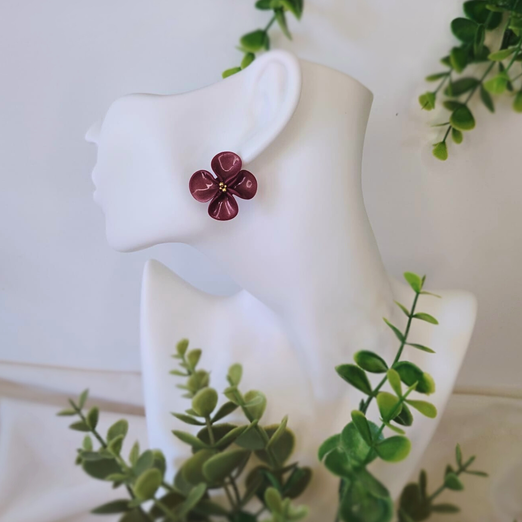 Velvet Petal – Crveno-ljubičaste naušnice - Sjaj / Mat