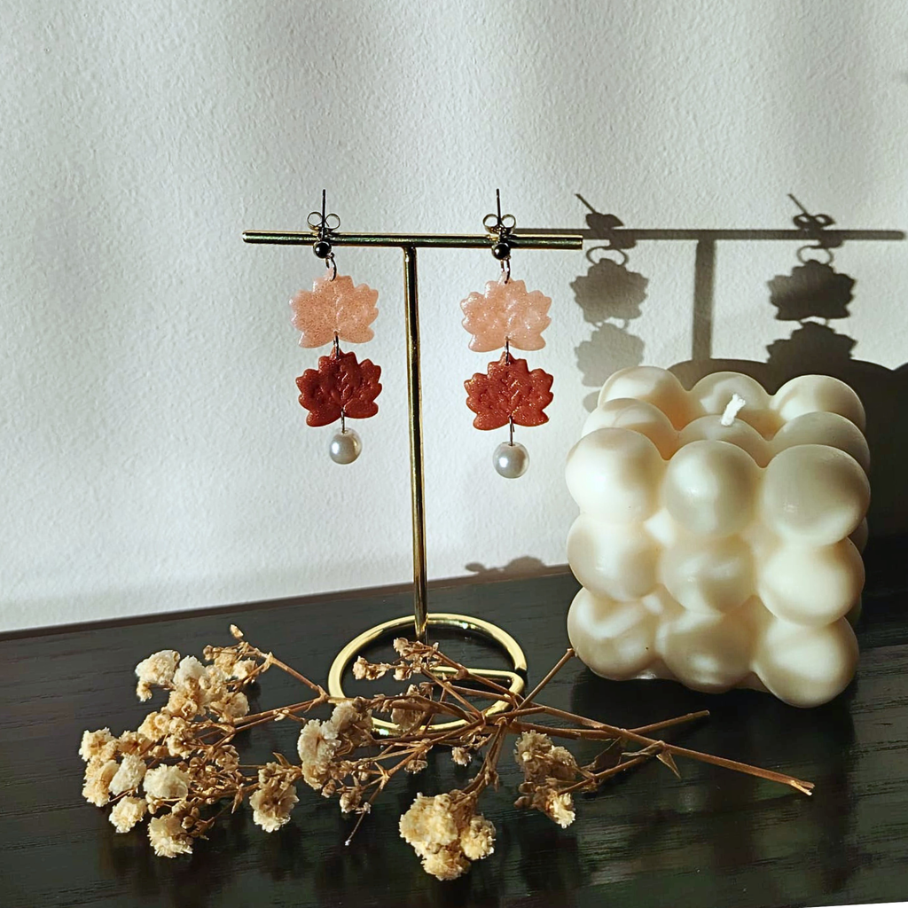 Pearl Leaf Earrings – Listići s bisernim detaljem