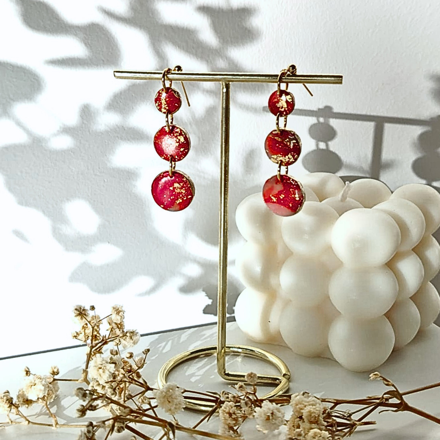 Trinity Circle Earrings – Naušnice od tri kruga u crvenim tonovima