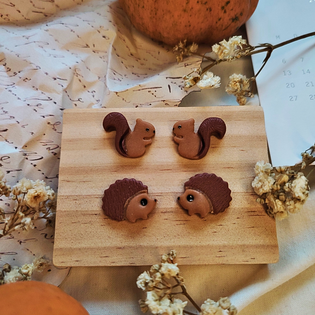 Squirrel & Hedgehog Studs / Vjeverica i Jež naušnice od polimerne gline – ručni rad