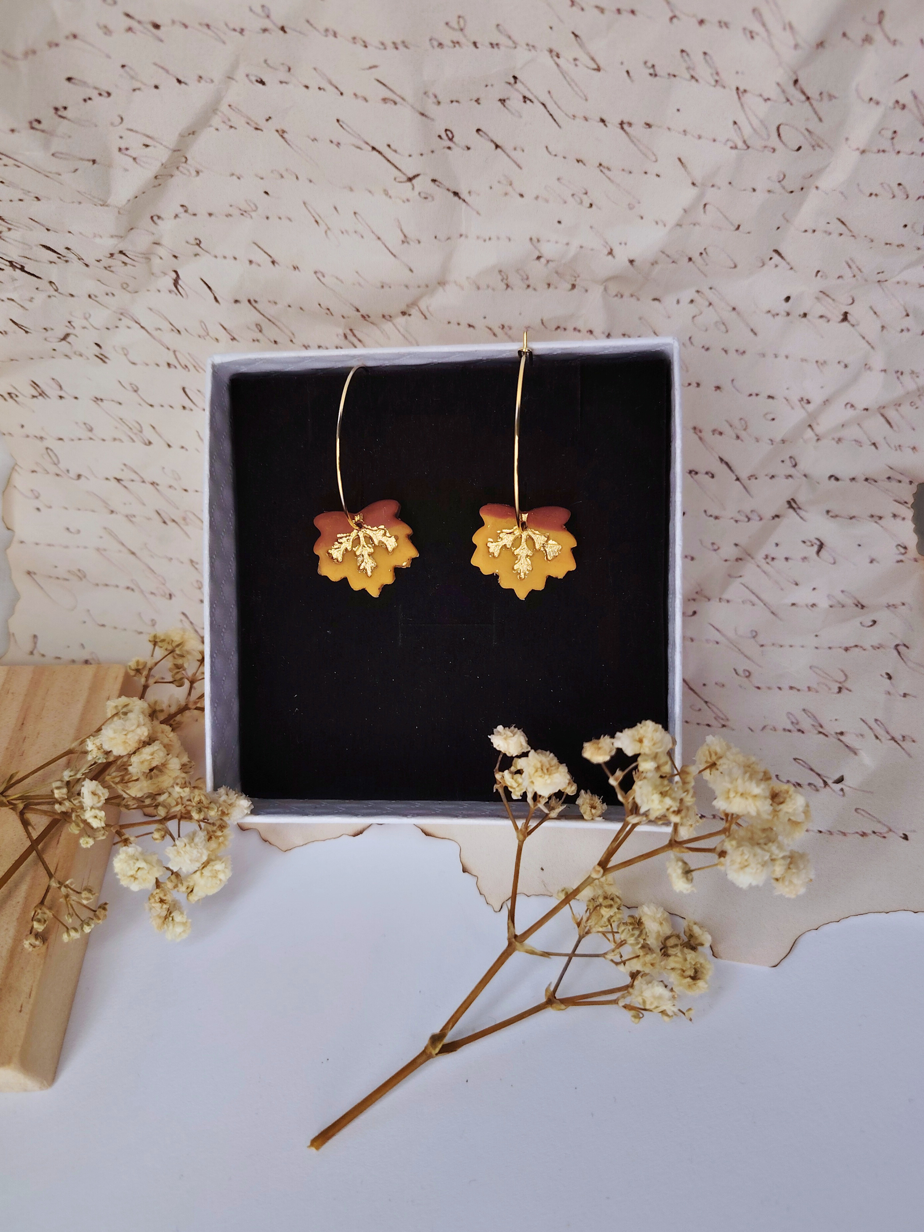 Autumn Leaves Hoops naušnice od polimerne gline – jesenski dizajn