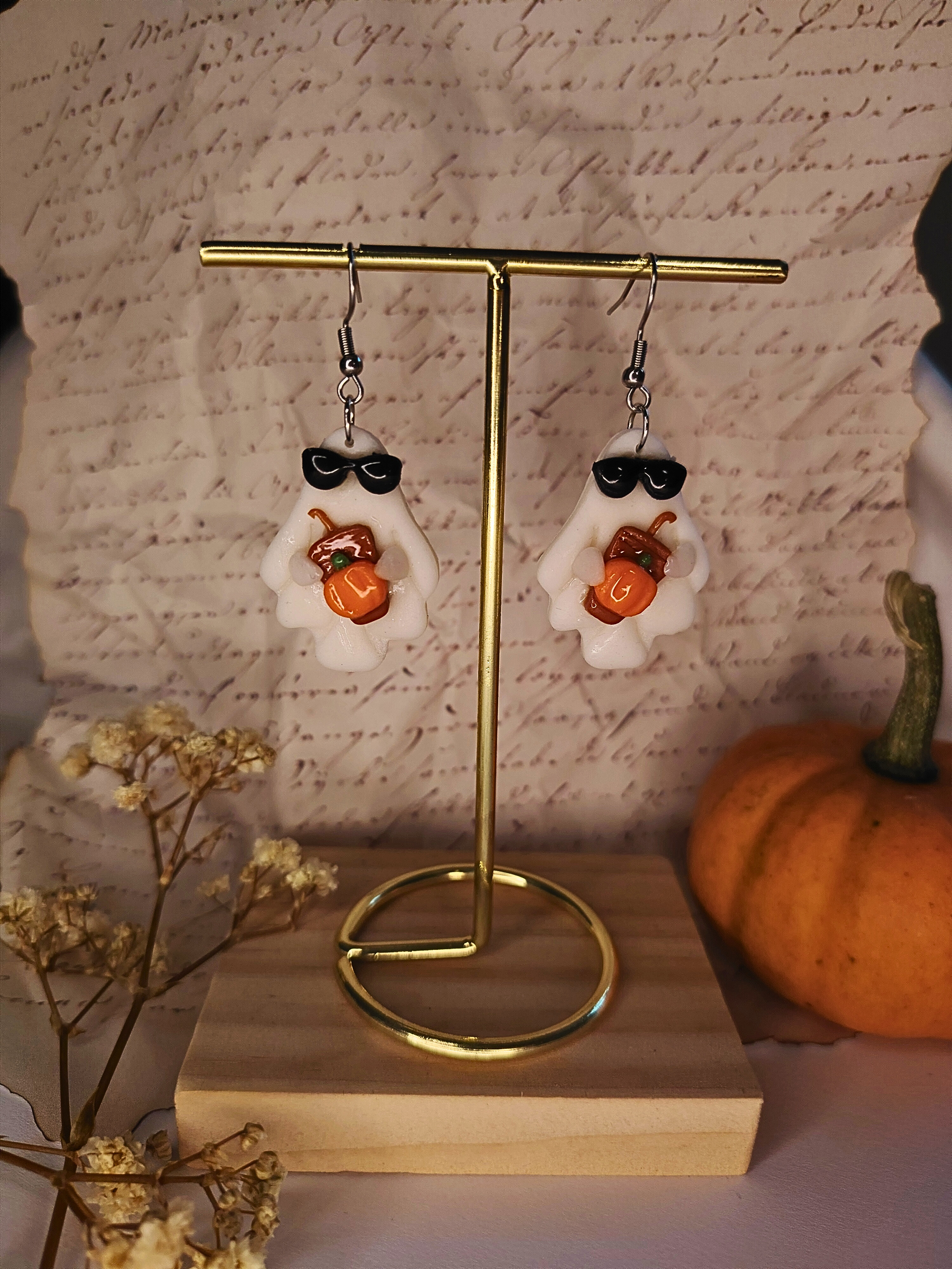 Pumpkin Spice Ghost naušnice – Halloween ručni rad