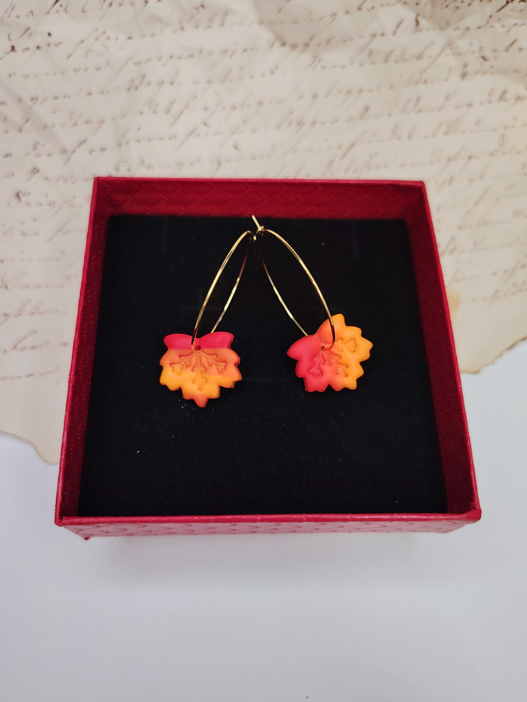 Autumn Leaves Hoops naušnice od polimerne gline – jesenski dizajn