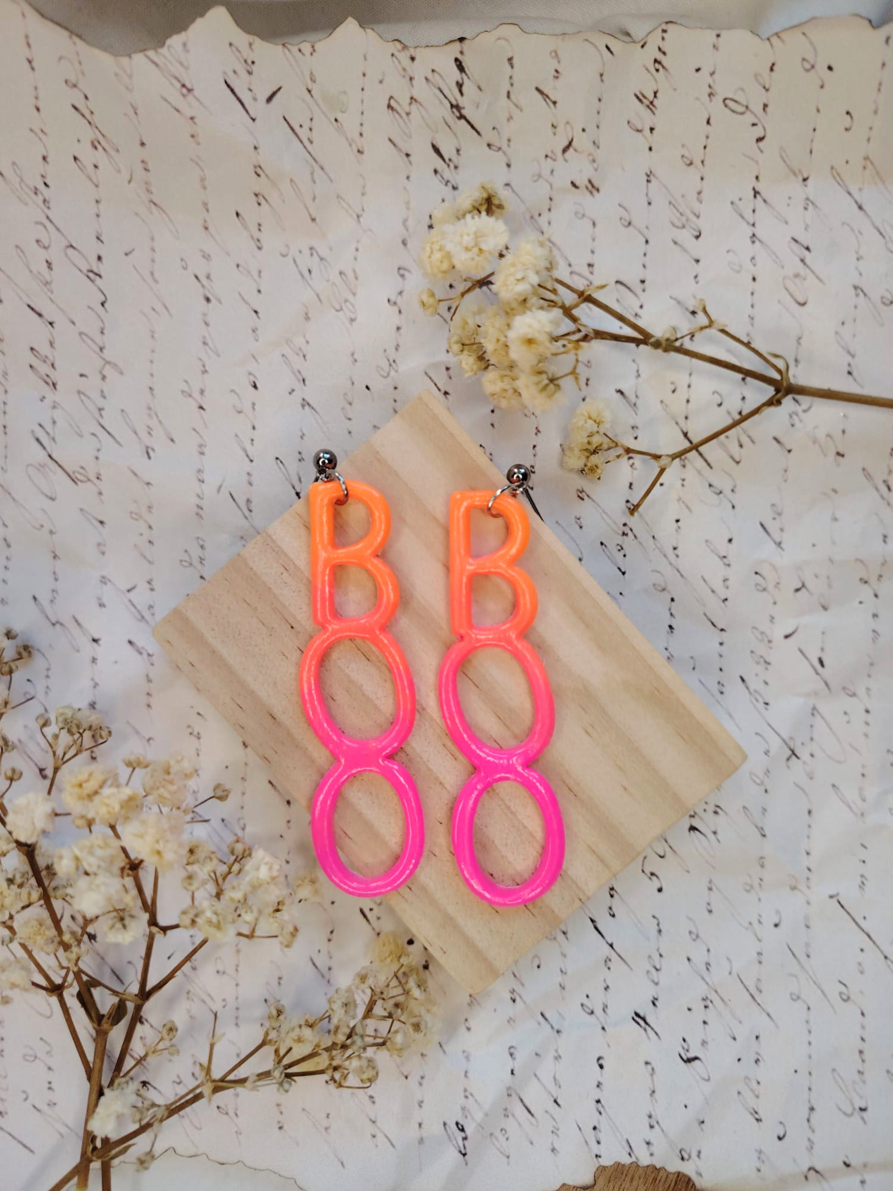 Neon Halloween naušnice od polimerne gline – Spooky Boo