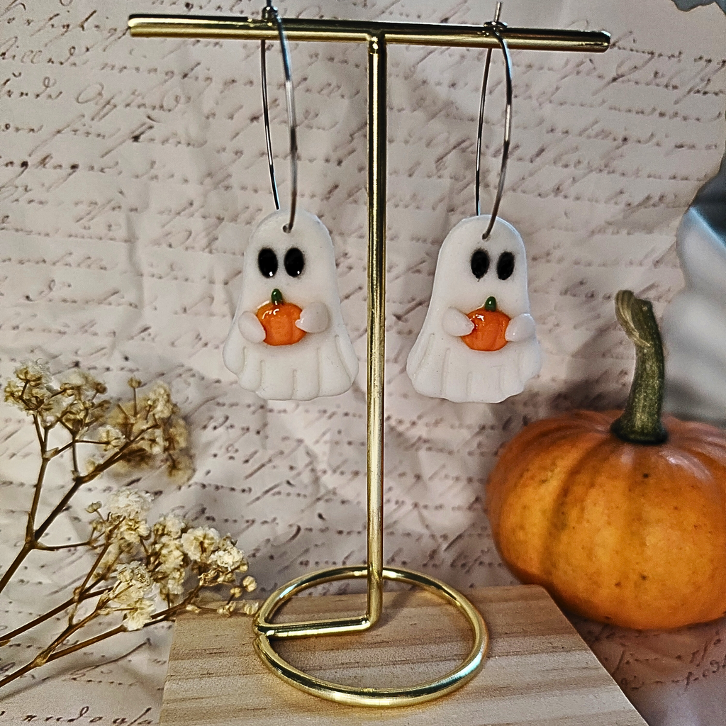 Little Pumpkin Ghost naušnice od gline – unikatni dizajn