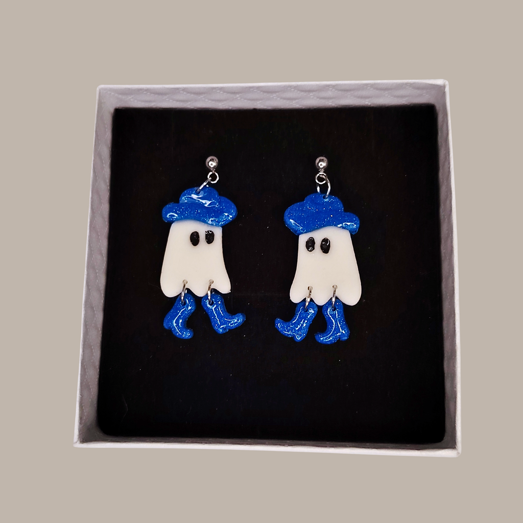 Cowboy Ghost naušnice od gline – unikatni dizajn